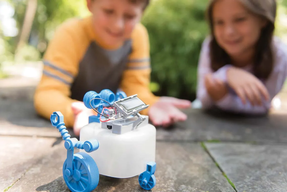 Australian Geographic Science-4M: Green Science: Rover Robot